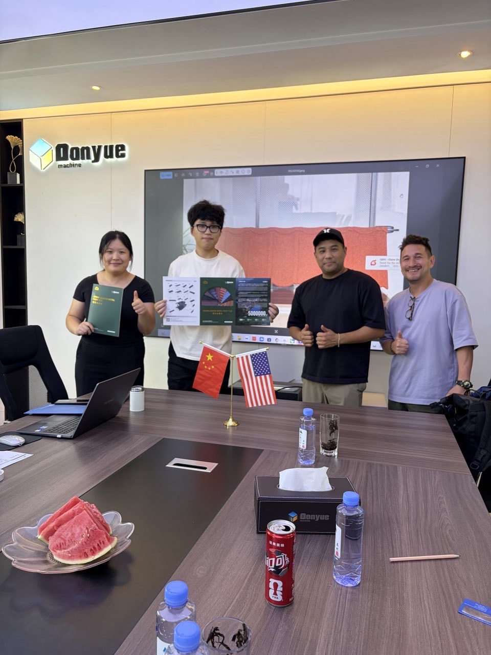 U.S. Client Visits Shandong Huitian for Colored Stone Tile Talks